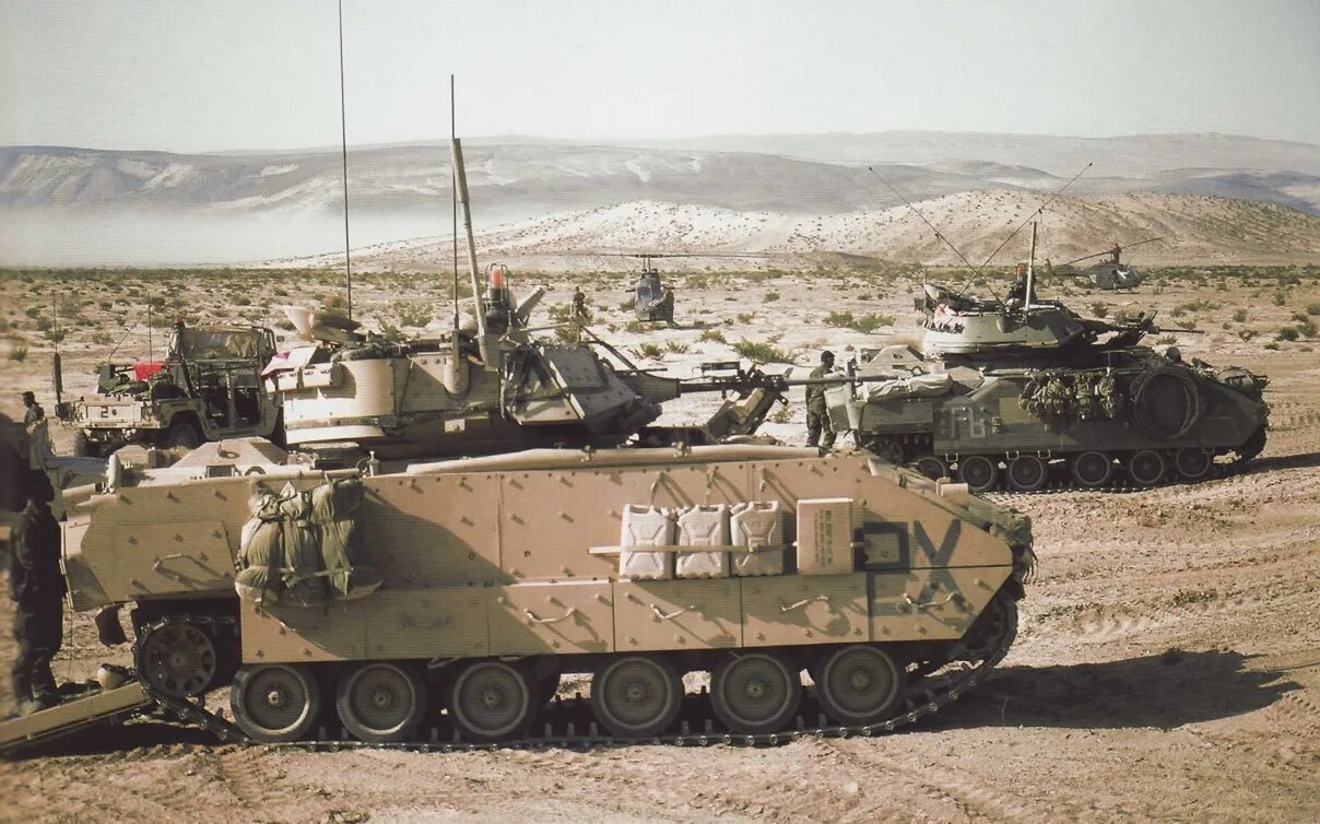 M3 bradley. БМП Bradley m3. Брэдли бронетранспортер. M2a2 ODS Bradley. БМП m3 Bradley шасси.