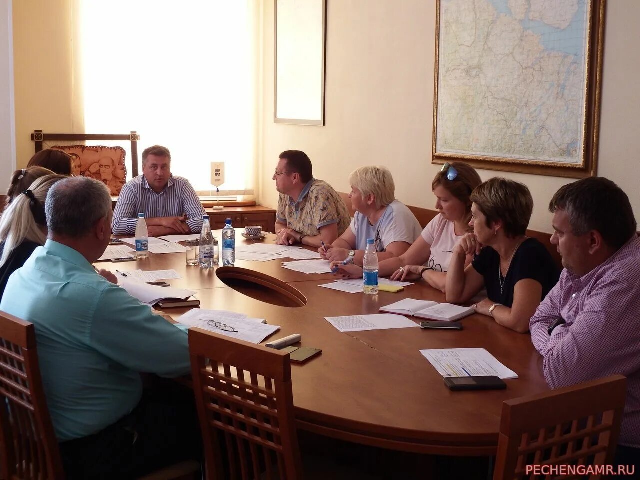 Новости никеля. Норникель сотрудники. Новости никеля. Поселок никель мурманская область. Норникель офис норильск.