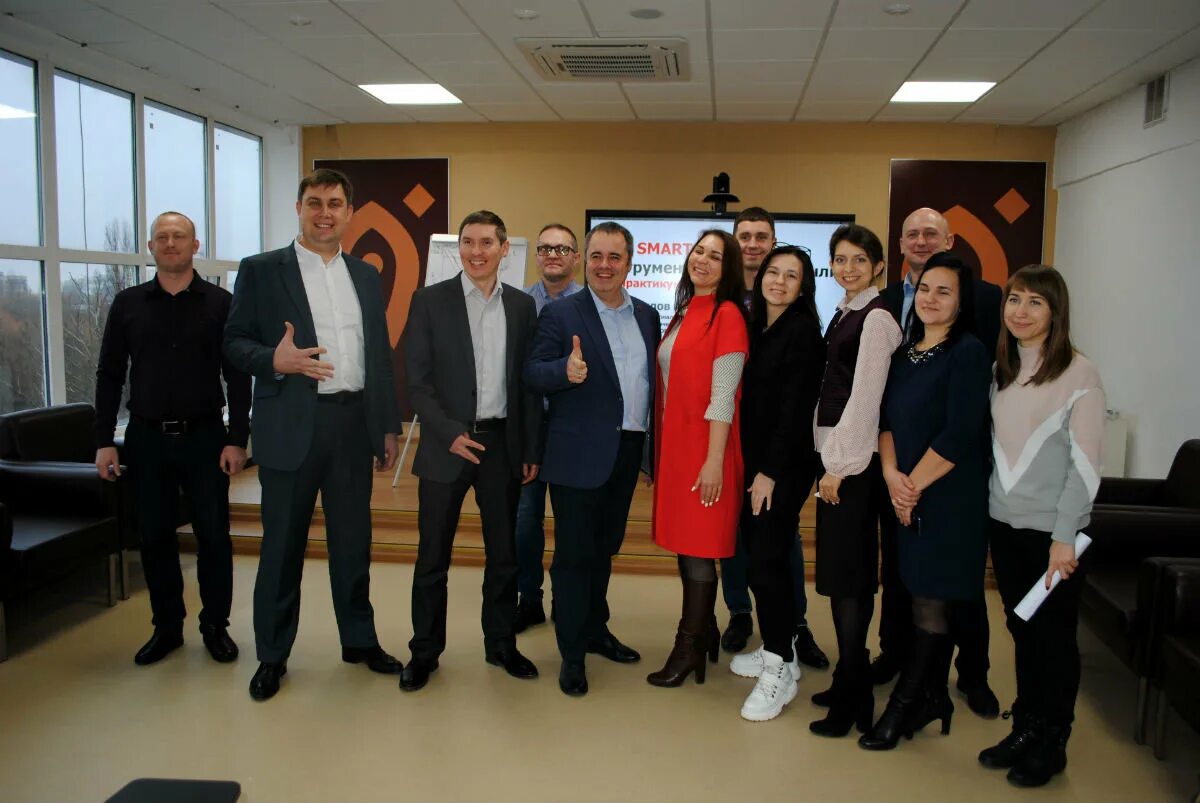 бизнесмены белгорода. владислав епанчинцев белгород. бизнесмены белгорода. бизнесмены белгорода. встреча предпринимателей губкинского фото.