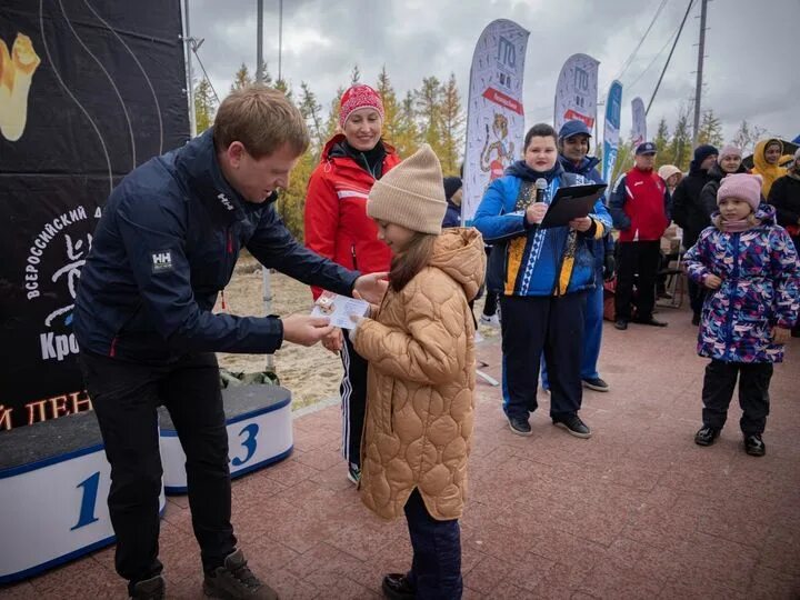 Более 500 жителей. Пвр белгород. Более 500 жителей. Жители камчатки. Зимний каток.