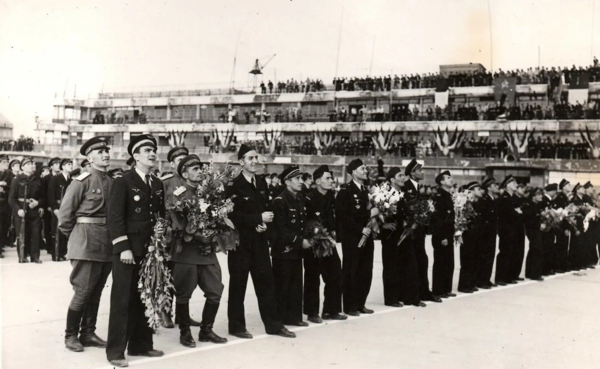 Французский авиаполк Нормандия-Неман. Нормандия 1945. Нормандия Неман 1945. Летчики Нормандия Неман. 22 июня 1945 г