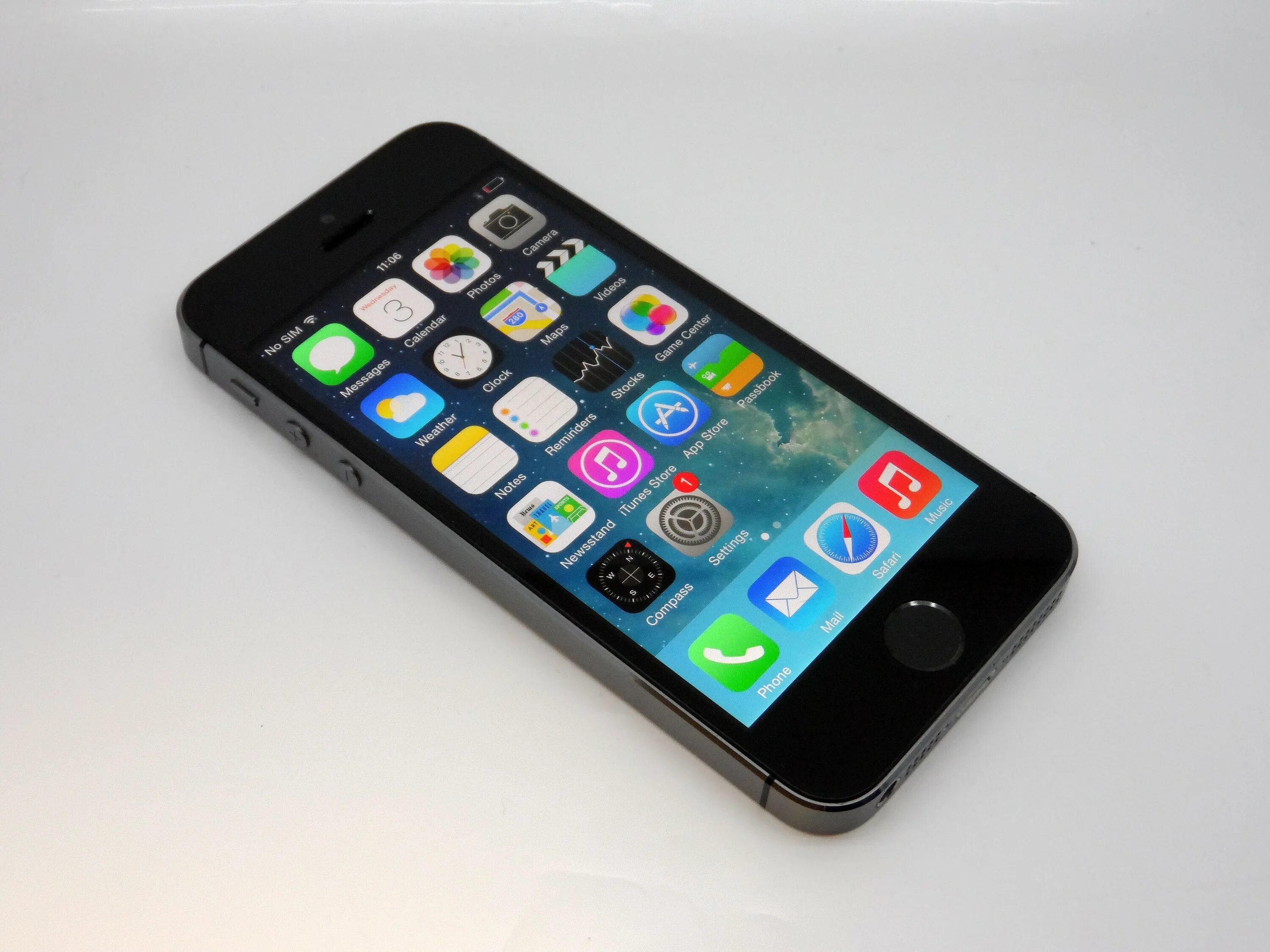 Телефоны iphone 5. Айфон 5s. Iphone ayfon 5s. Айфон 5 32 ГБ. Iphone 5s Space Gray.