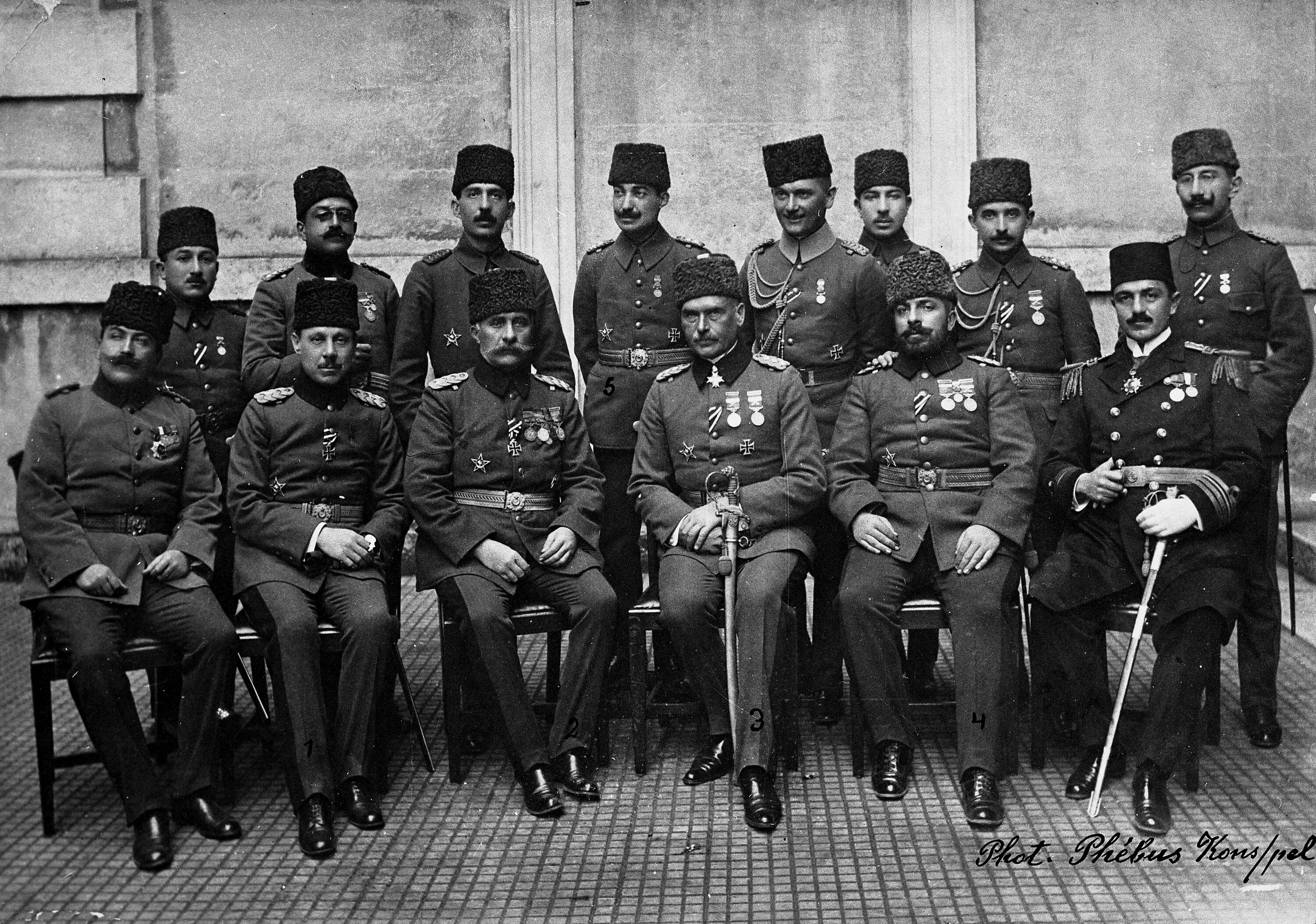 Турция во время первой мировой. Мадамин Курбаши. Солдат Османской империи 1914. Армия Османской империи 20 века. Офицеры Османской империи 20 век.