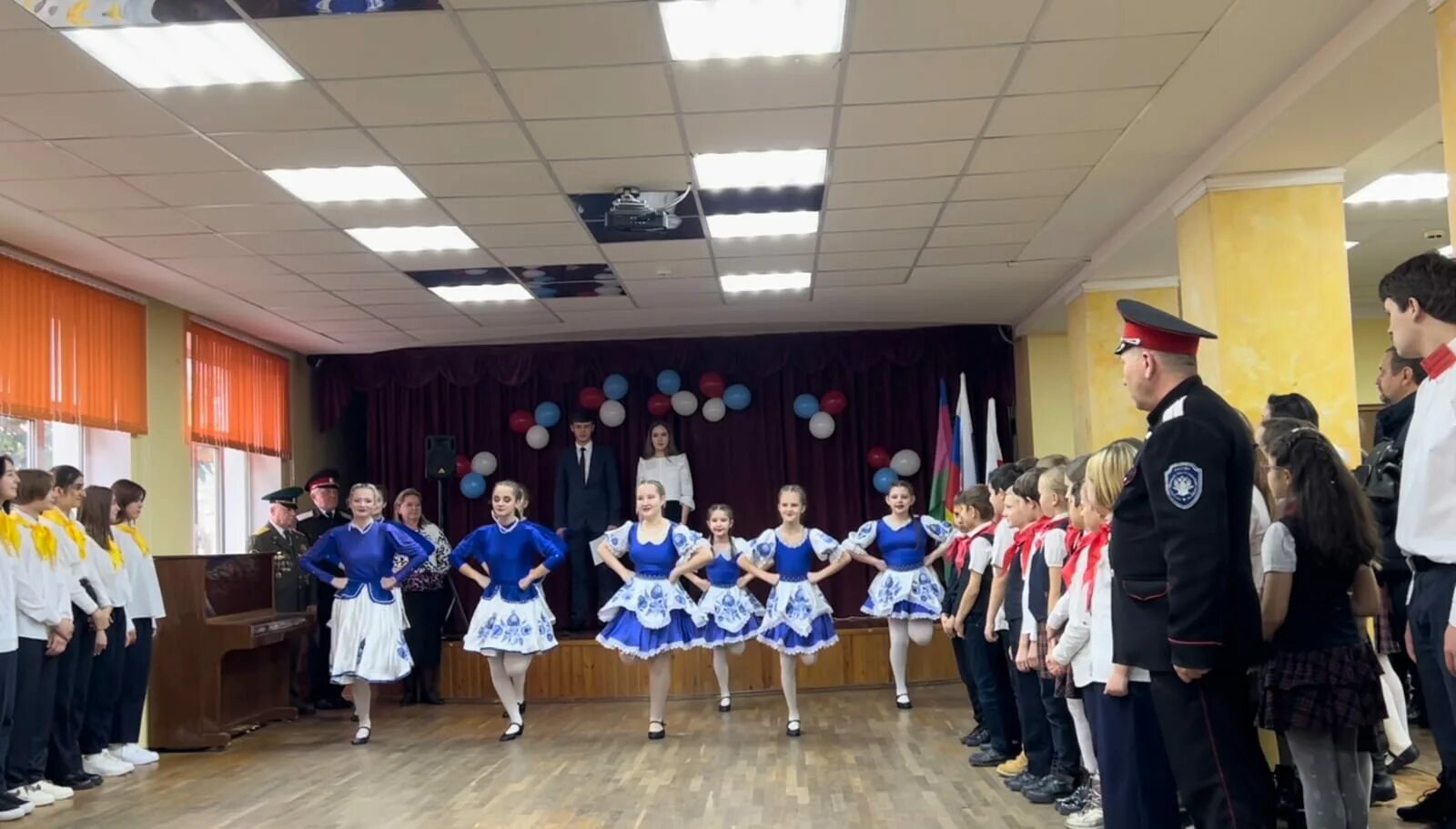 Сценарий открытия движения первых в школе. Сценарий открытия движения первых в школе. Рддм движение первых открытие первичного отделения. Открытие спортивной площадки сценарий. Сценарий открытия движения первых в школе.