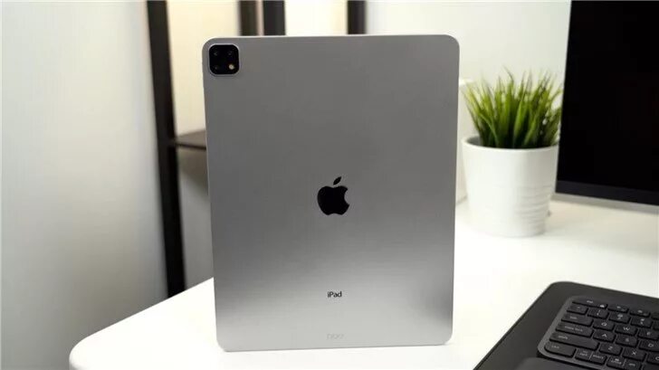 iPad Pro получит 12,9 дюймовый дисплей с Force Touch и стилус