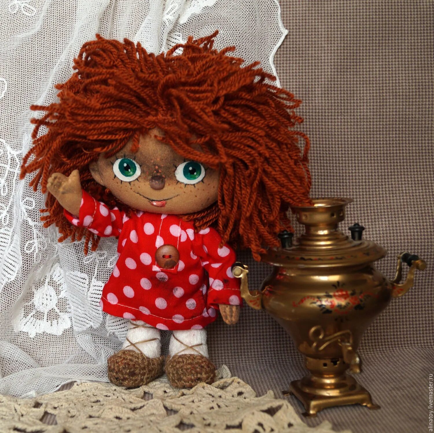 Домовой кузя. Как зовут девочку домовенка. Текстильные куклы домовые. Как звали друзей кузьки. Как зовут девочку домовенка.