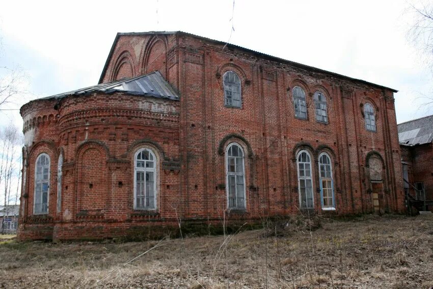 Коми Республика село Сторожевск. Церковь введения во храм Пресвятой Богородицы Сторожевск. Село Сторожевск Корткеросский район. Приход села Сторожевск Корткеросского района. Погода в сторожевске корткеросского района