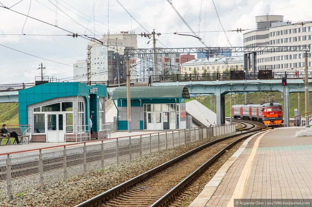 Правая обь новосибирск западный. Станция Толмачево. Толмачёво Ленинградская область станция.