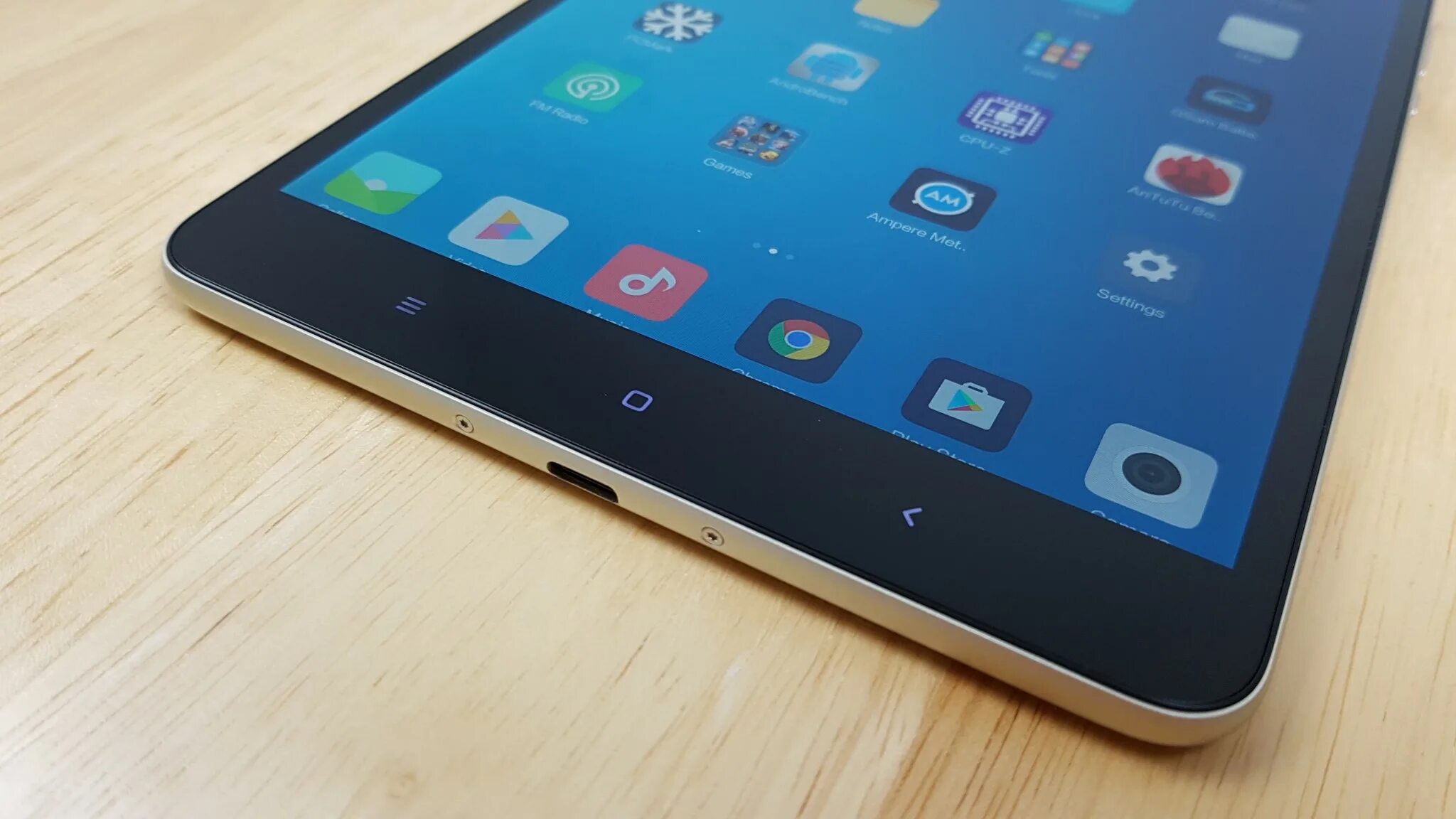 Xiaomi pad 7 купить. Xiaomi mi Pad 3. Huawei mi Pad 3. Xiaomi Pad 1. Mi Pad 2.