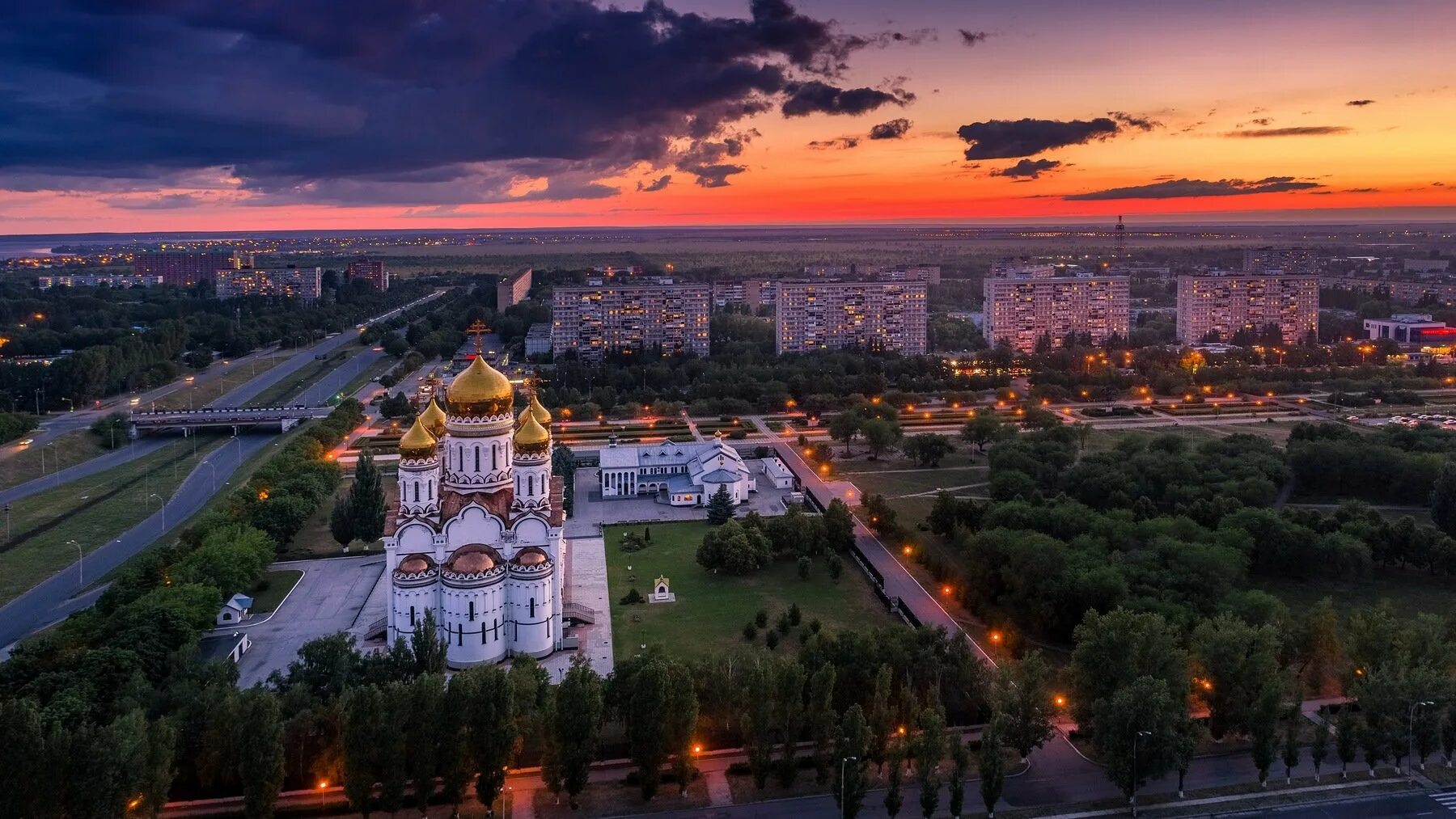 Тольятти центр города. Самарская область г Тольятти. Тольятти исторический центр города. Летний Тольятти.