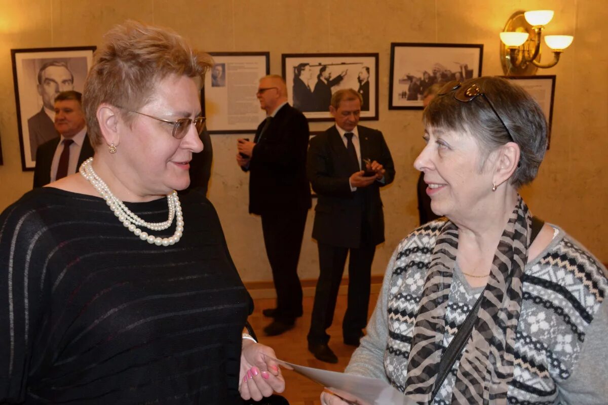 Выставка мид. Барулин петр григорьевич мид. Выставка мид. Мид выставка туризма. Югогра холдинг в грозном.