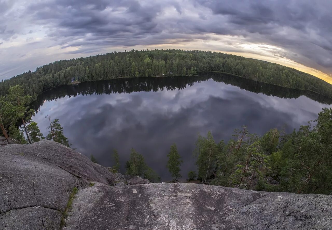 гора парнас ястребиное озеро. треугольное озеро карелия. озеро ястребиное ленинградская область скала парнас. гапсельга ленинградская область. гора кивисюрья ленинградская область.