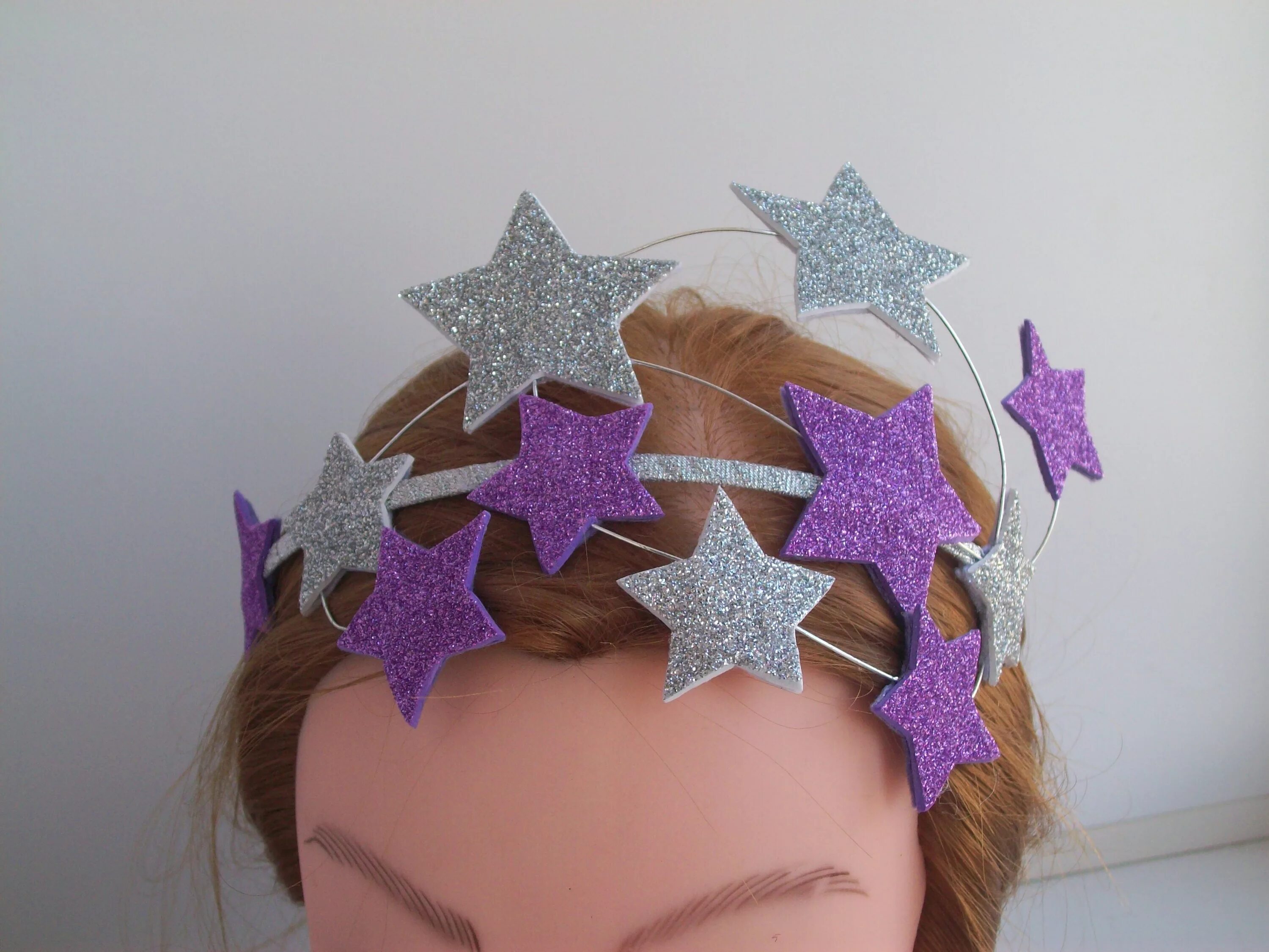 Ободок "звездочки". Звезда из фоамирана. Звезды из фоамирана на новый год. Ободок звездочка из фоамирана. Ободок "звездочки".