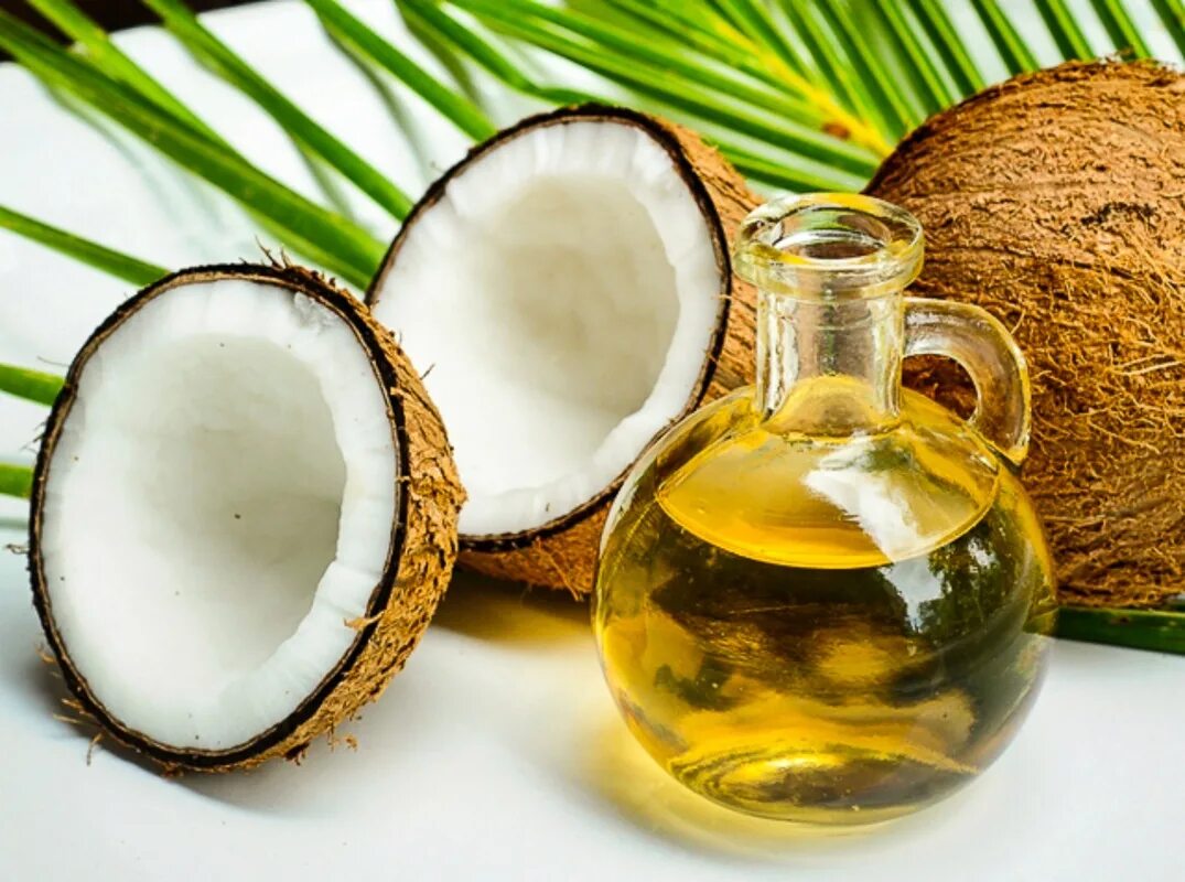 Масло кокоса. Пальмовое и кокосовое масло. Кокосовое и пальмоядровое масло. Тропические масла кокосовое. Фракционированным кокосовым маслом
