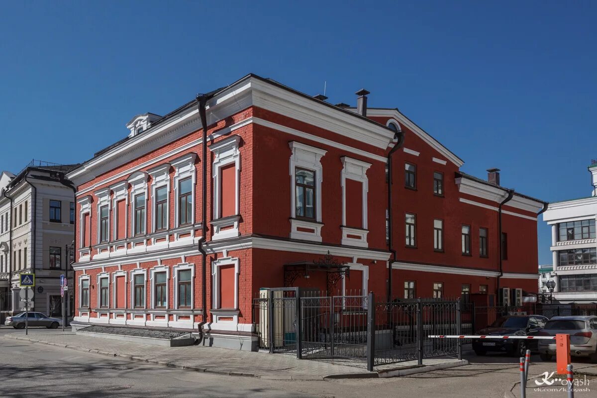 Большая красная 18 Казань. Казань Жуковского большая красная. Аллергоцентр Казань большая красная. Казань ул большая красная 1917