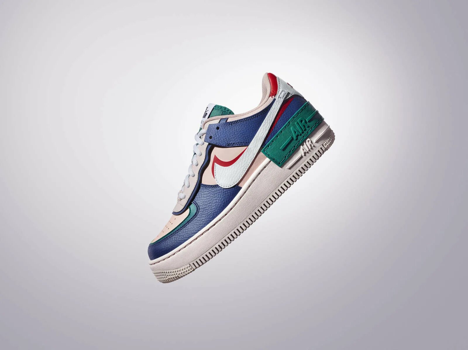 Новые кроссовки nike. Nike Air Force 1. Кроссовки Nike Air Force 1 Shadow. Nike Air Force 1 New York. Nike Air Force 1 на модели.