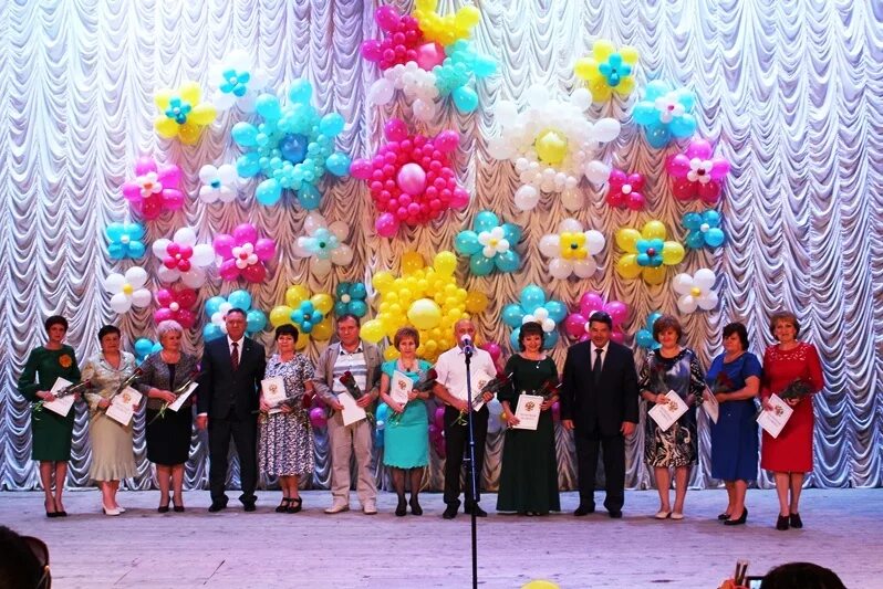 школа 3 изобильный. выпускной 2014 изобильный. образование изобильный. сайт отдела образования г. соревнования 19 школа изобильный.