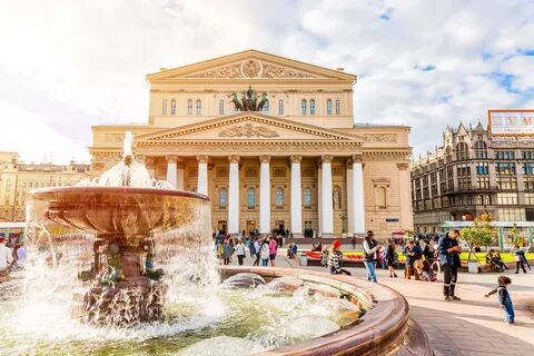 Театры летом в москве