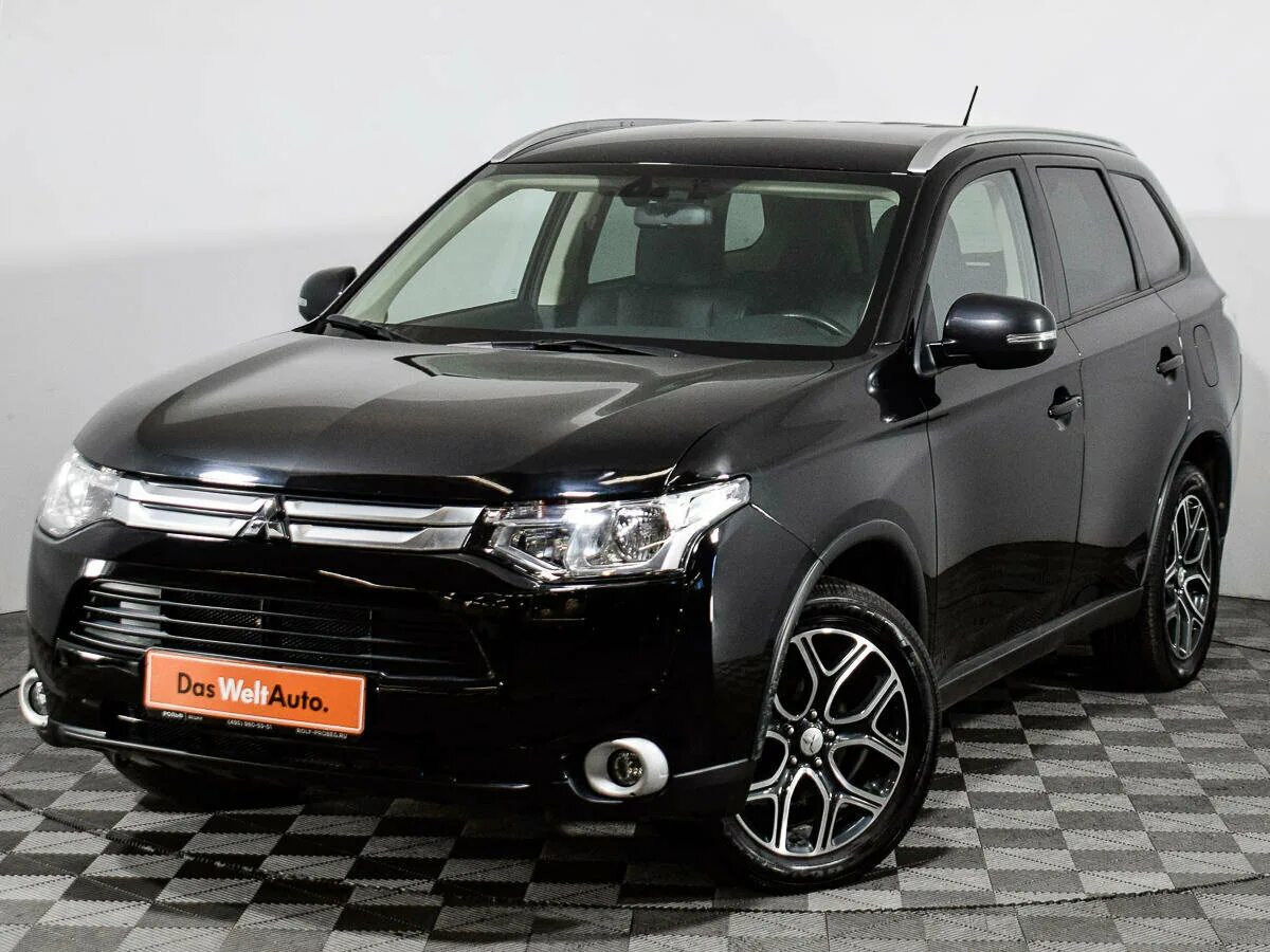 Мицубиси 2014г. Mitsubishi Outlander 2014. Mitsubishi Outlander 2014 Black. Митсубиси Аутлендер черный. Мицубиси аутленьдер чёрный.