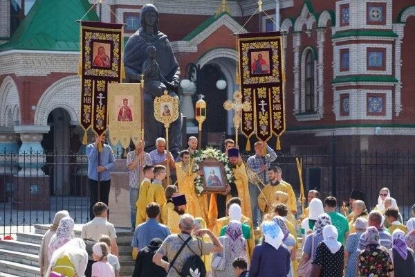 Крестный ход в Йошкар Оле сегодня. День крещения Руси. Крестный ход Ильин день ВДВ.