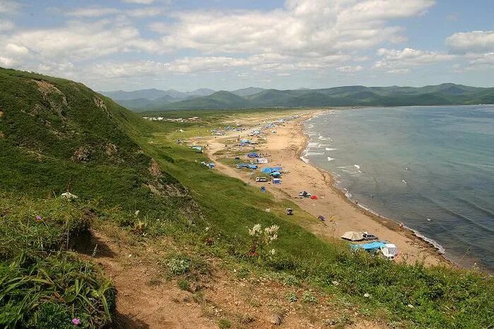 Погода приморский край кавалеровский. Бухта зеркальная Приморский край Кавалеровский район. Бухта Песчаная Кавалеровский район. Бухта японка Кавалеровский район Приморский край. База отдыха зеркальное Приморский край Кавалеровский район.