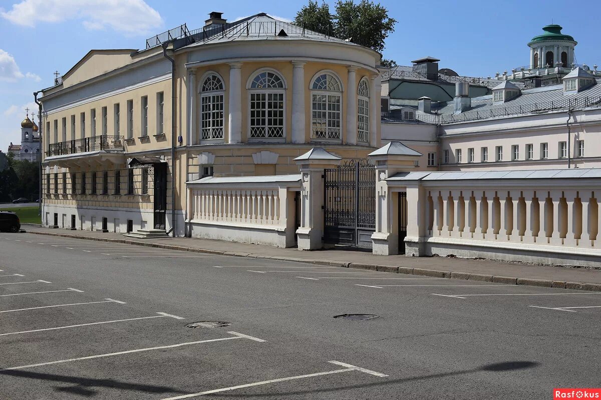 Манежная улица москва фото. Манежная площадь моховая. Ул манежная. Ул манежная. Ул.