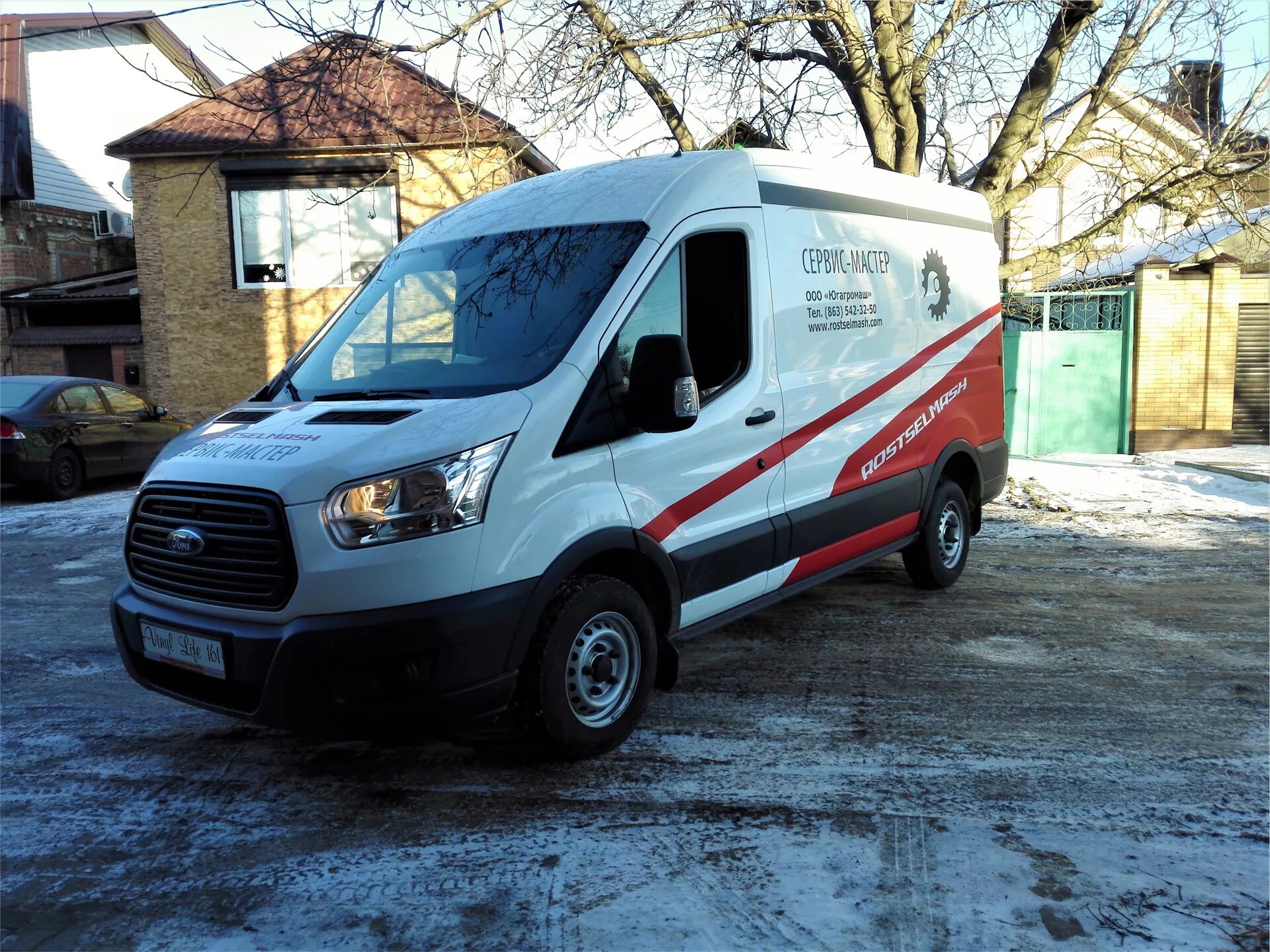 Форд транзит холодно. Сервисный автомобиль Ford Transit. Форд Транзит Ростсельмаш. Оклейка Ford Transit 2020 l2h2. Брендирование Ford Transit.