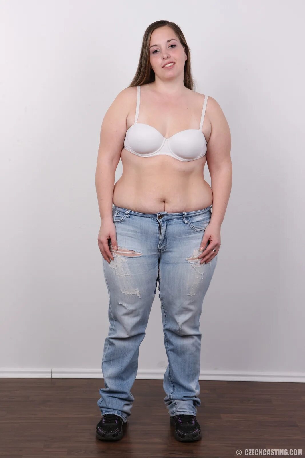 Кастинг пухлых девушек. Кастинг пышной девушек. Пышные девушки кастинг. Рената чешский кастинг. Кастинг пышной девушек.