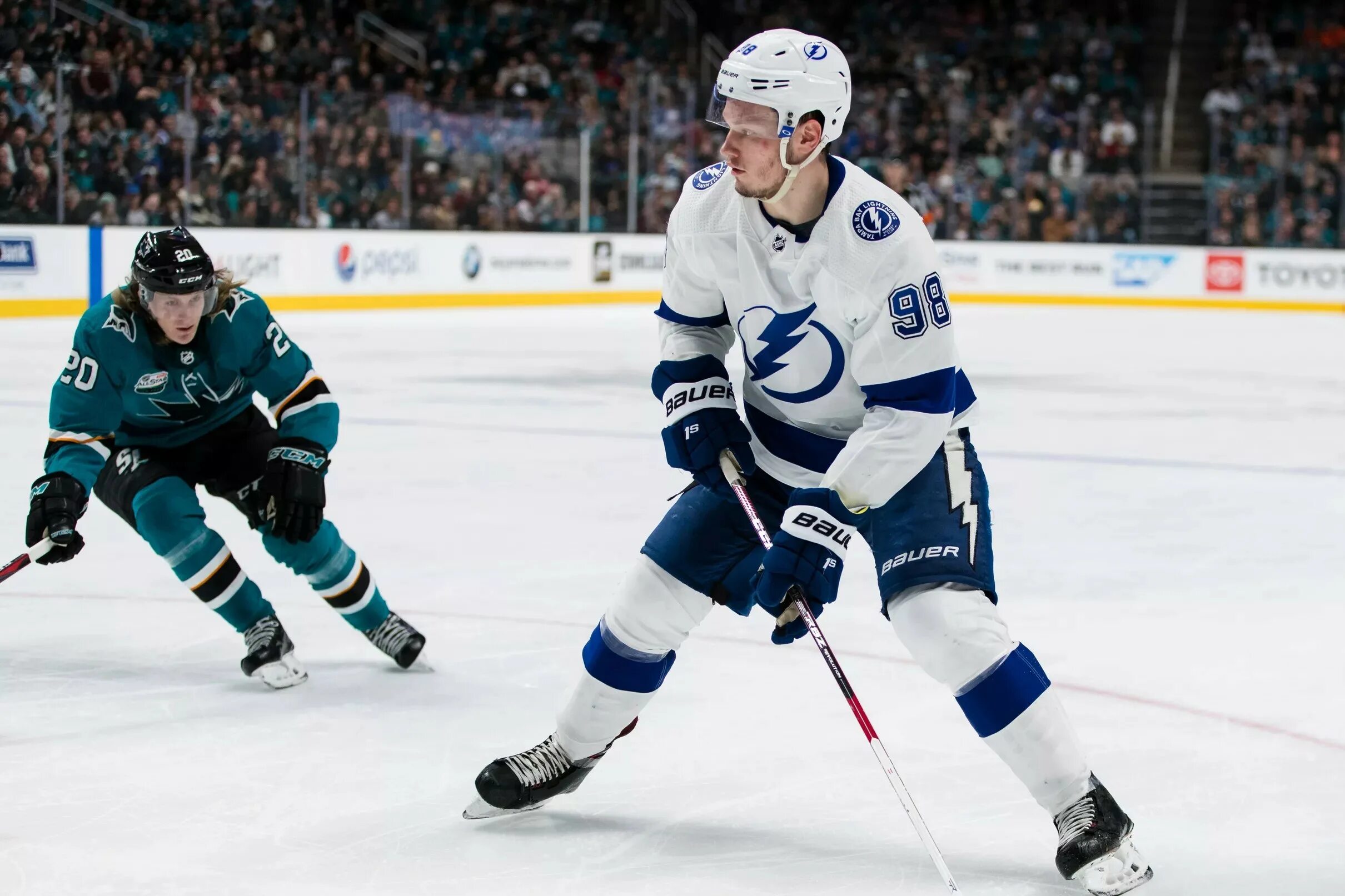 михаила сергачева хоккеист