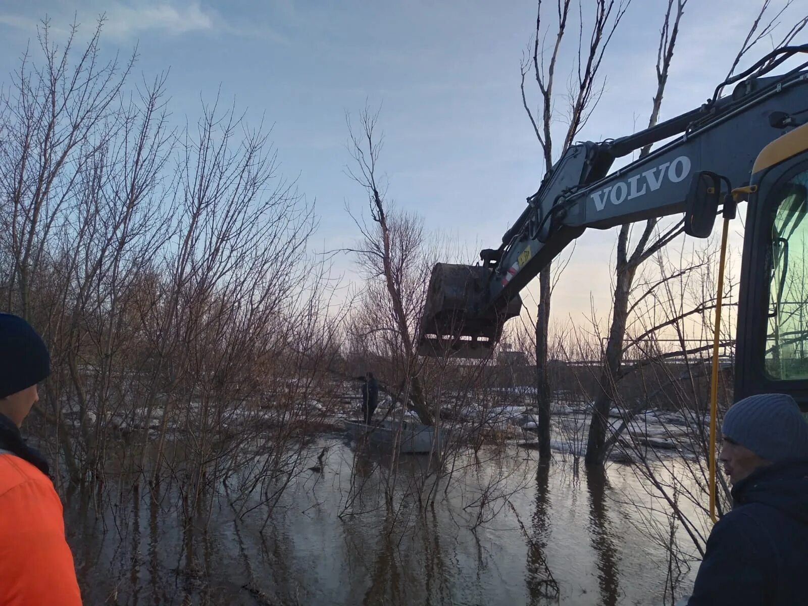 Погода в татарском танаево. Река Кубня Татарстан. Затор на реке. Зеленодольск подтопления. Хранилища воды в реке.