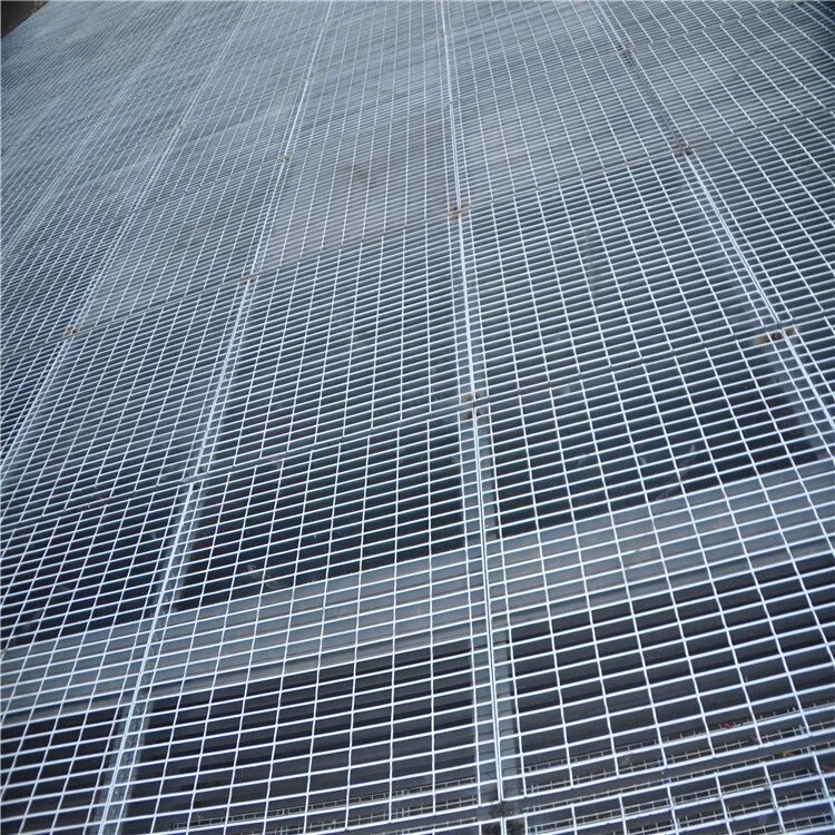 ту 5262-002-87600295-2010 решетчатый настил. решетчатый настил р 33*33/30*2 zn тип а 700*700мм что это. проволочный пол. проволочный пол. просечно-вытяжной лист 410.