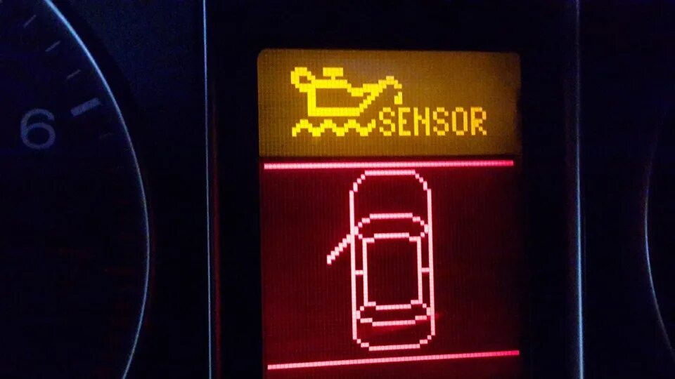 Масло горит желтым. Масленка sensor Ауди а6 с5. Желтая масленка sensor Ауди. Sensor на Audi a4 b6. Желтая масленка Ауди а4.