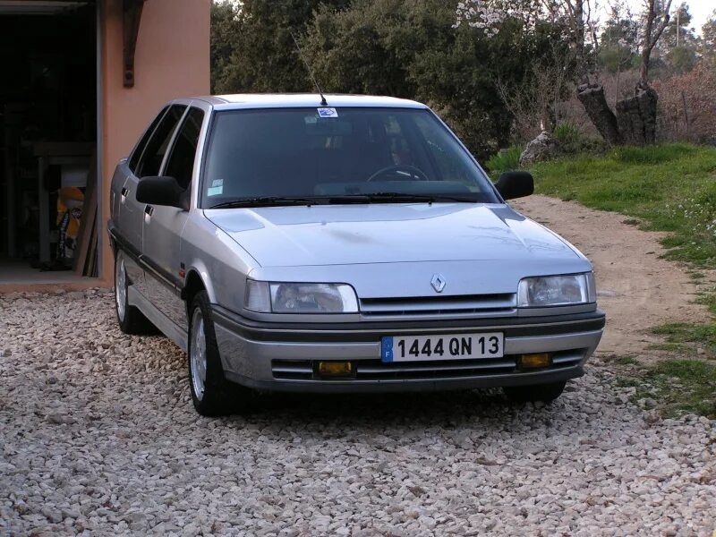 Рено 21 год. Renault 21. Рено 21 GTS Невада. Рено 21 1991 хэтчбек. Рено 21 GTX 1985.