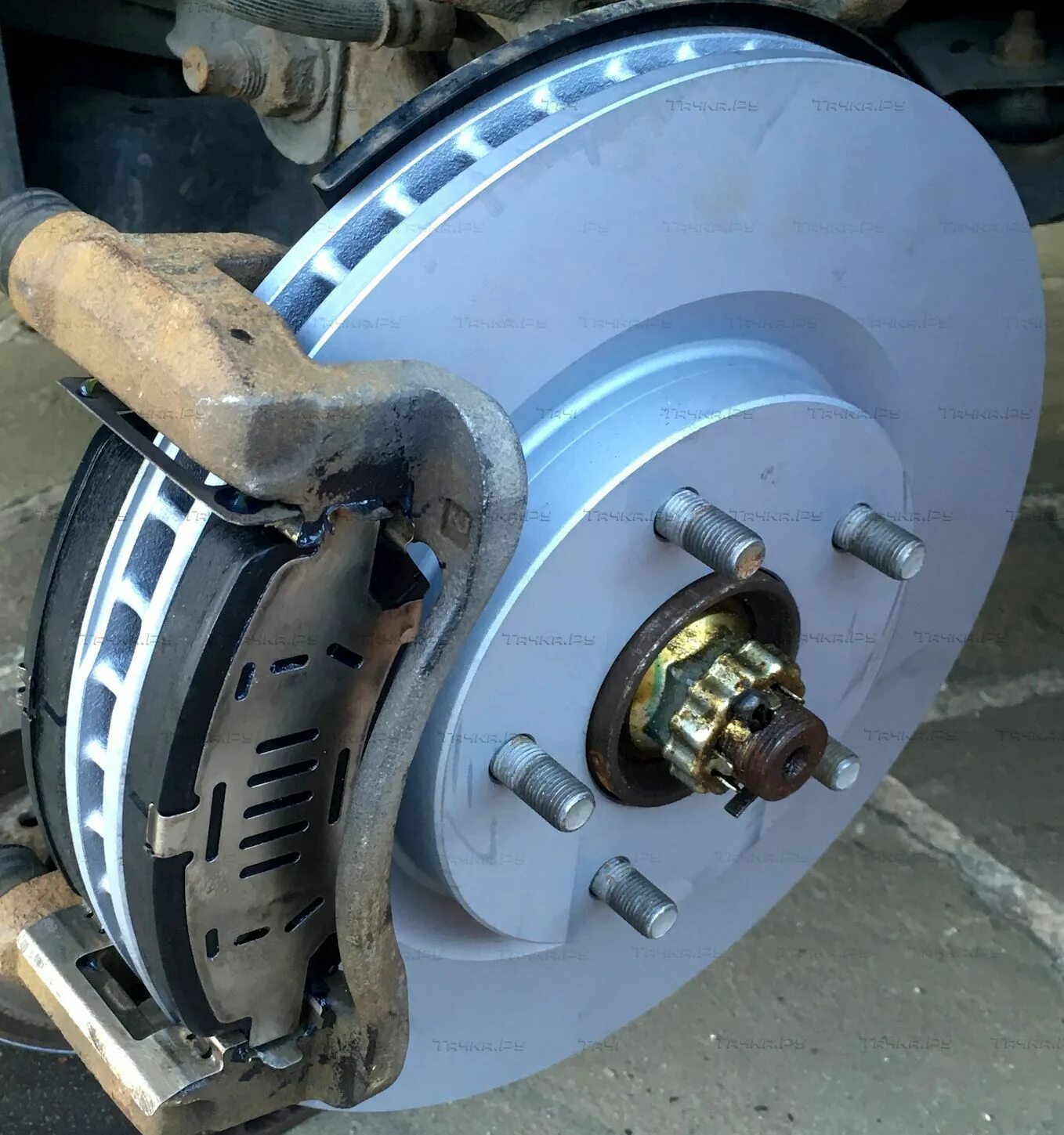 Замена тормозных дисков ниссан кашкай. Замена тормозных дисков ниссан кашкай. Тормозные колодки nissan qashqai j11. Замена тормозных дисков ниссан кашкай. Nissan qashqai j11 диски тормозные задние.