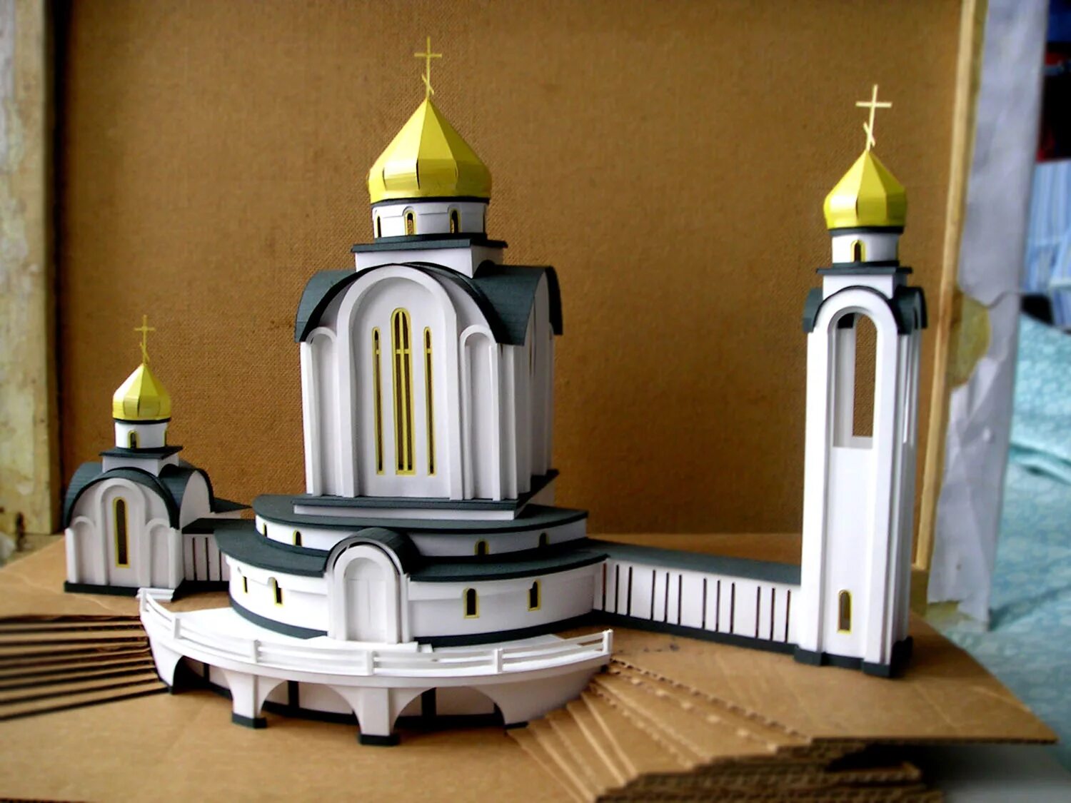 Макет часовни николая чудотворца. Макетирование храмов. Часовня макет. Часовенка поделка. Макет храма.