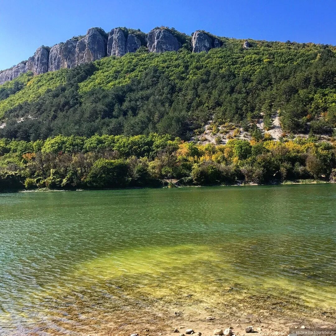 бахчисарай озеро мангуп. бахчисарай гора мангуп. индивидуальные экскурсоводы по крыму из симферополя. девичье озеро бахчисарай. озеро любви стародеревянковская.