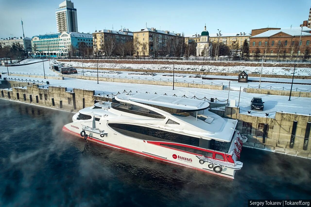 Прогулки по енисею красноярск 2025 до дивногорска. Экоход катамаран. экоход 2 теплоход нижний новгород. электрокатамаран красноярск. электрокатамаран красноярск дивногорск.
