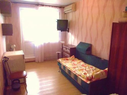 в гостях у анфисы чеховой. люди в новой квартире. сниму 1 комнатную, комнату картинка. спальня вторичка. съем комнаты.