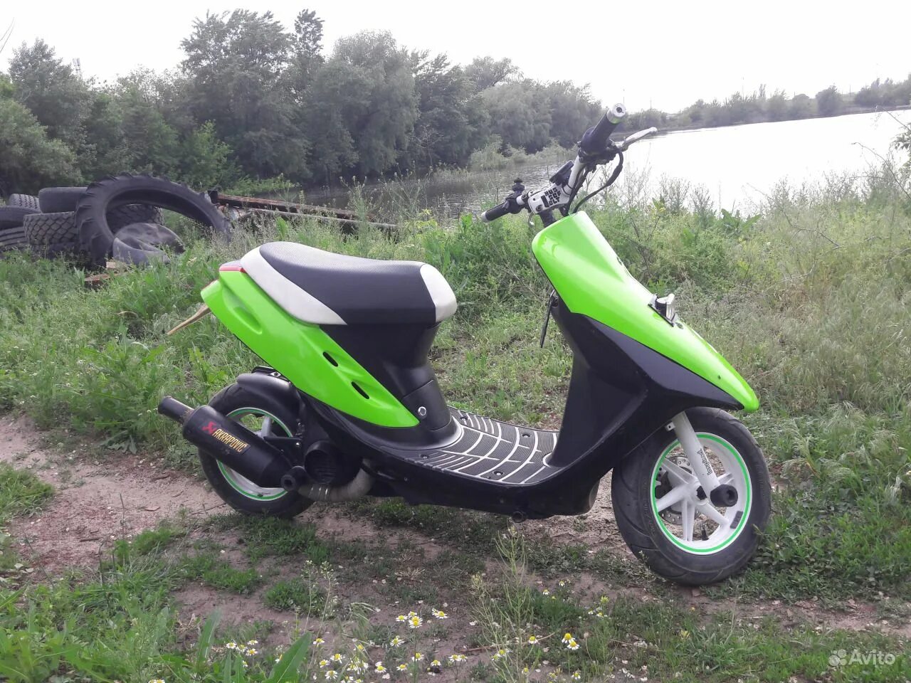 Мопед смоленск. Honda Dio 34 зеленая. Хонда дио 27 зеленый. Honda Dio af 35 зеленая. Хонда дио 34 зеленый цвет.