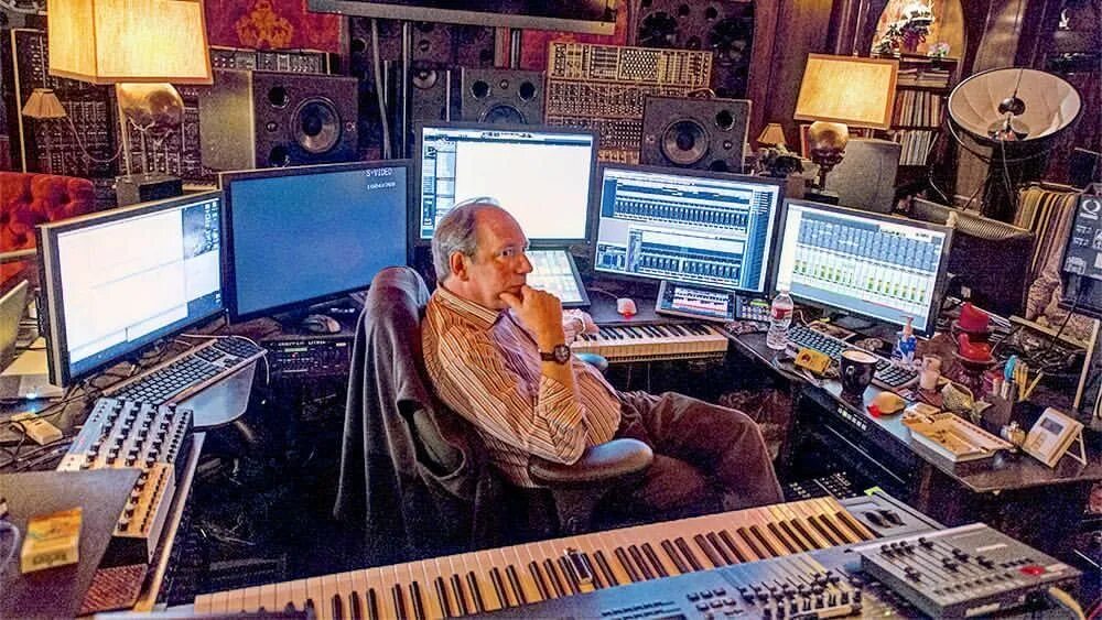 Музыка hans zimmer. Ханс циммер студия. ханс циммер композитор. студия звукозаписи ханс циммер. студия hansa zimmera.