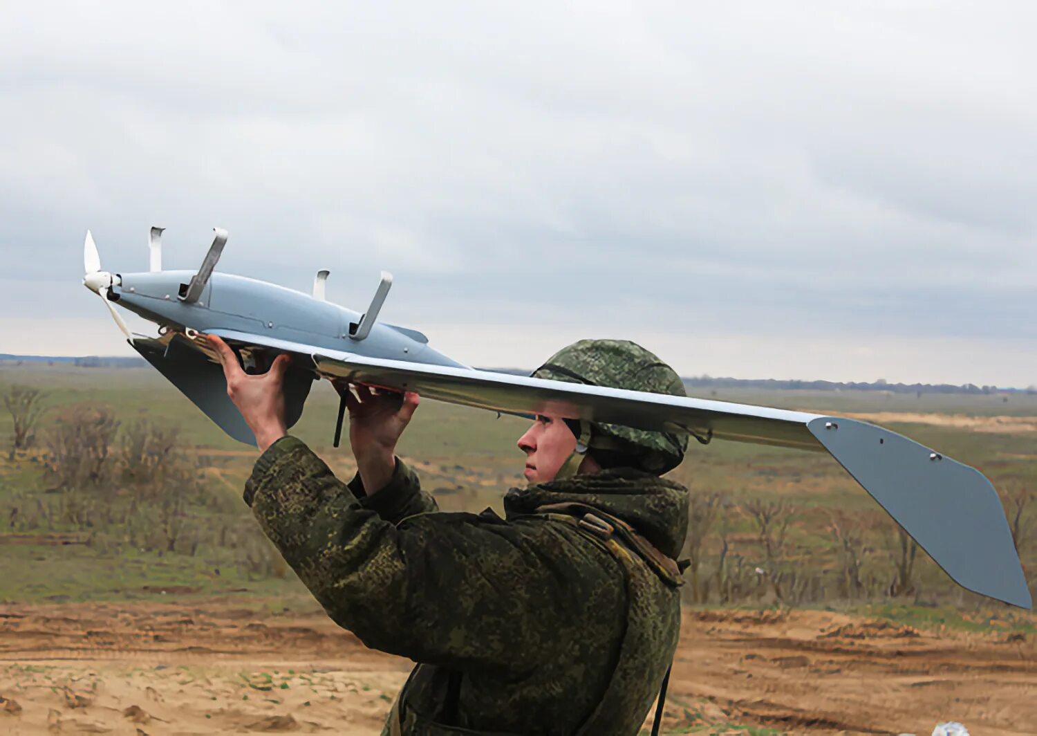 Что такое беспилотник на войне. Орлан-10 беспилотный летательный аппарат. БПЛА застава. Орлан-30 беспилотный летательный аппарат. Бла самолетного типа Орлан-10.