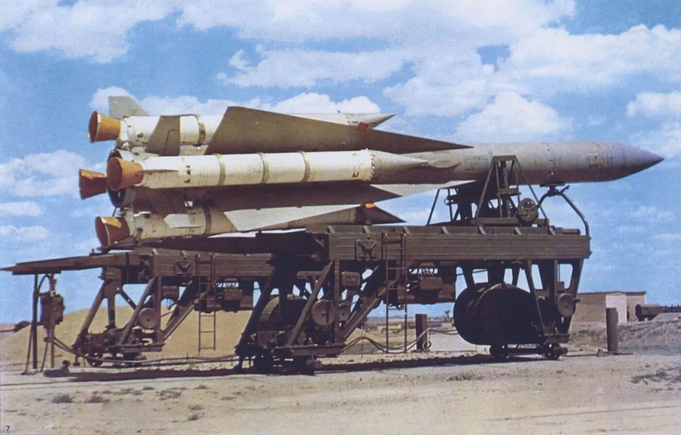 Ракета с 200 вес. ЗРК С-200 «Ангара», «Вега», «Дубна». ЗРК С-200 Ангара. Ракета ЗРК С-200. С200 ракеты ПВО.