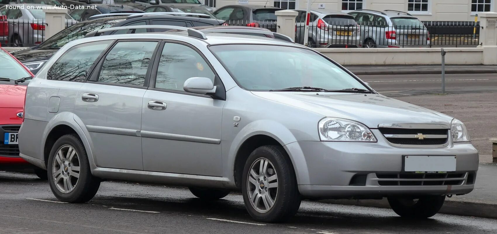 Автомобиль лачетти универсал. Chevrolet Lacetti 2008 универсал. Chevrolet Lacetti универсал 1.6. Chevrolet Lacetti универсал 1.6 2008. Шевроле Лачетти вагон.