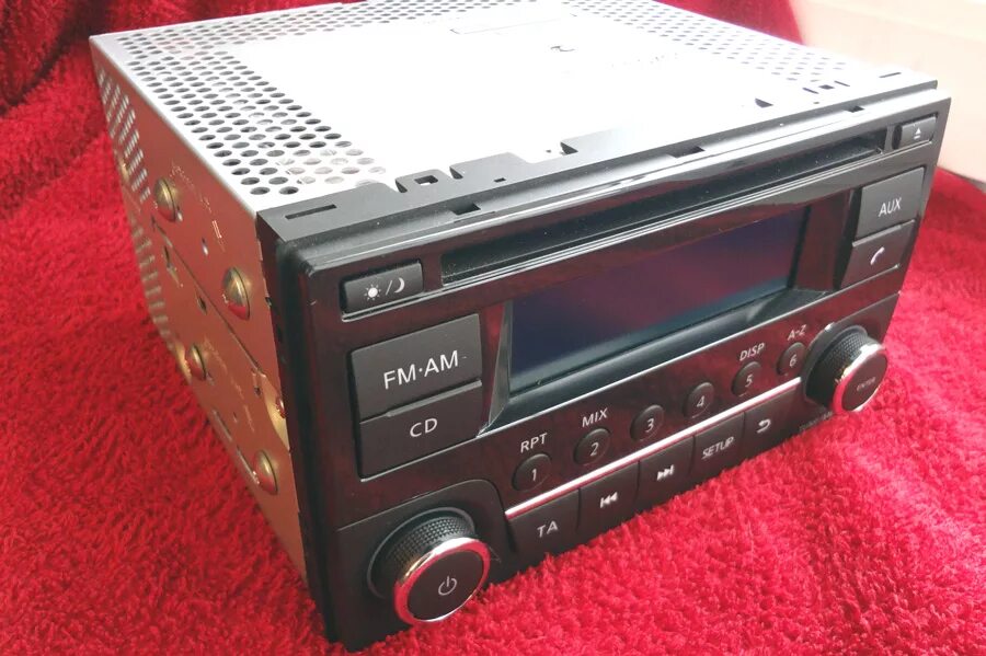 магнитола clarion