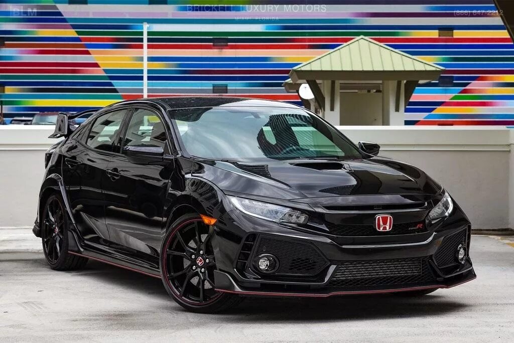 Honda Civic Type r 2018. Хонда Цивик Type r 2018. Хонда Цивик тайп р 2018. Honda Civic Type r седан 2018.