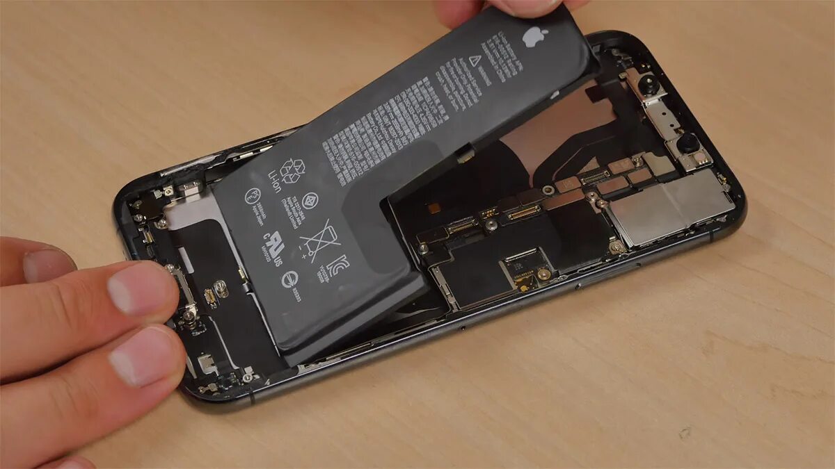 Аккумулятор айфон 13 про цена. Батарея iphone XS Max. Iphone XS Teardown. АКБ айфон XS Max. Iphone 13 Battery.