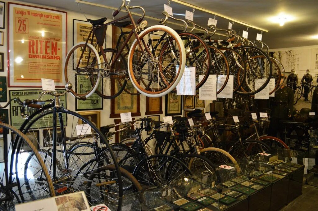Музей велосипедов. Шауляй музей велосипедов. Саулкрастский музей велосипедов –. Музей велосипедов в Петергофе. Рижский велосипедный музей.