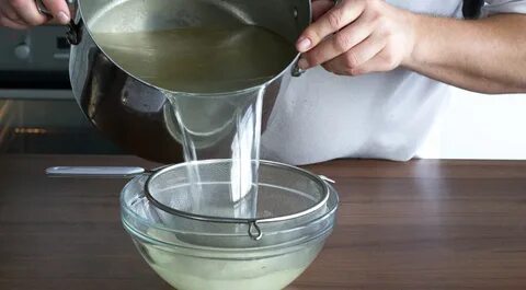 Воду через сито