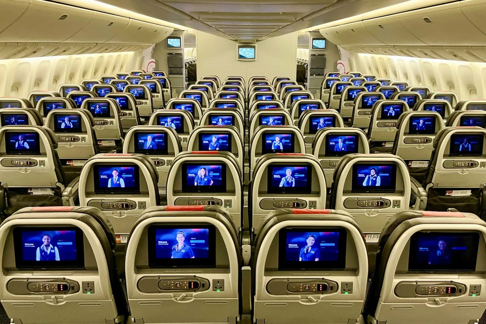 777 300 салона аэрофлот
