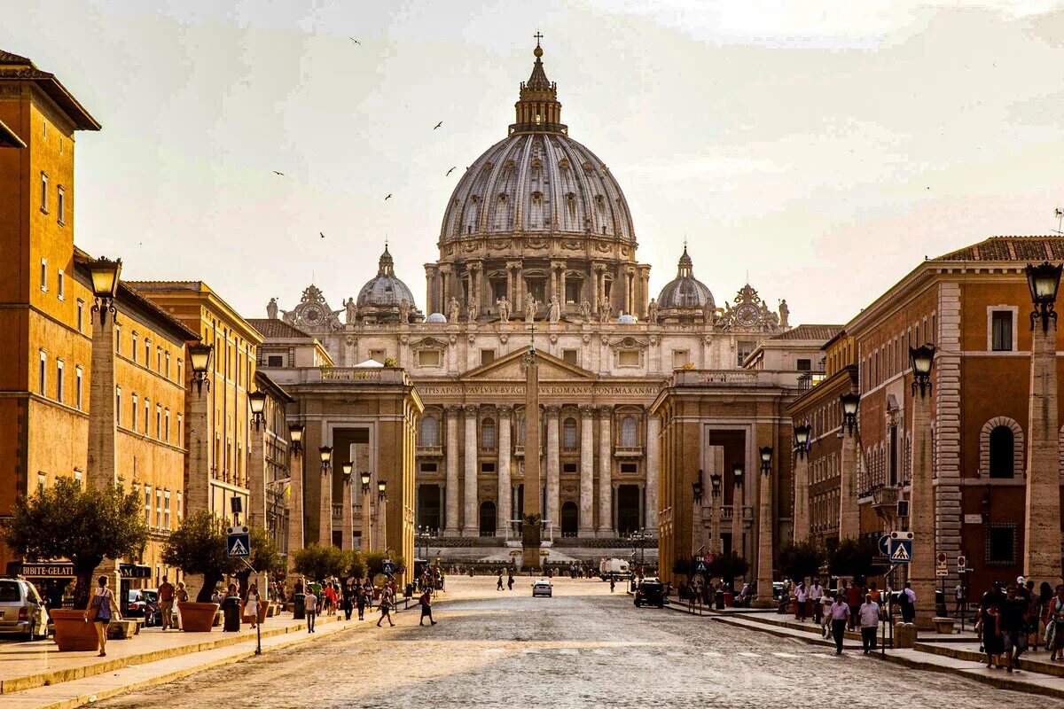 Ватикан страна или город. Базилика Святого Петра в Ватикане. Италия Рим площадь Святого Петра. Площадь собора Святого Петра в Ватикане.